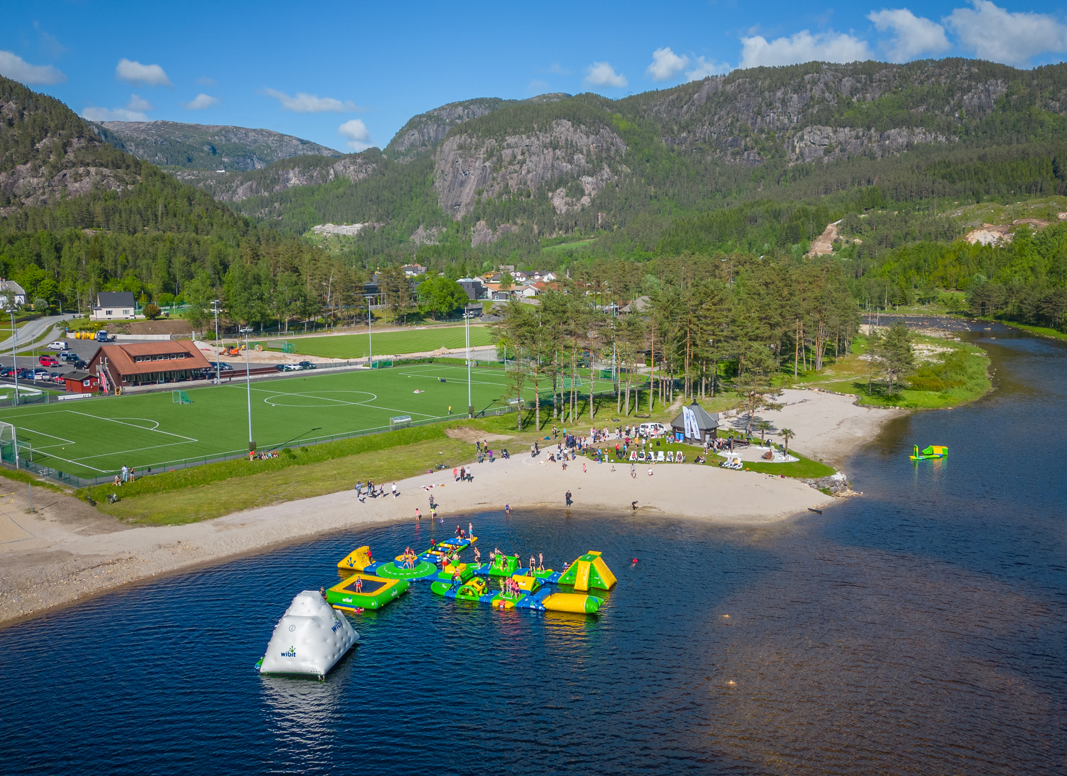 Tonstad badepark (tonstad-stranddji_0405-foto_sirdal-i-bilder.jpg)